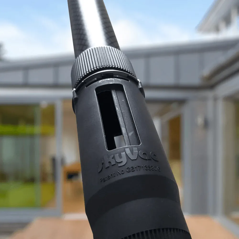 SkyVac Vac Release Elite Gutter Pole